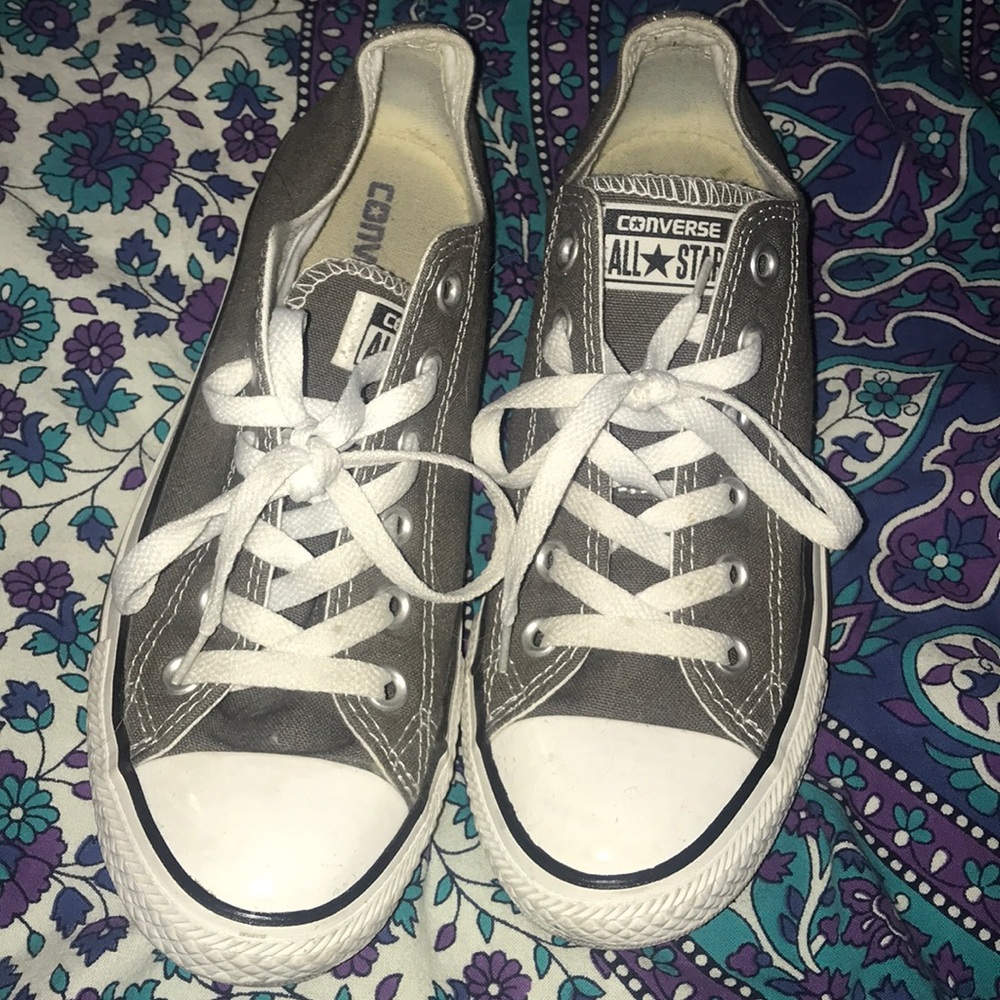 Grey converse